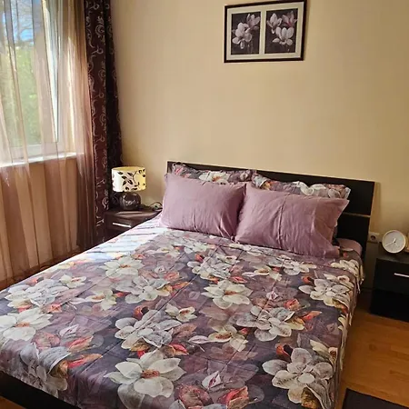 The Cozy Corner Apartman Várna