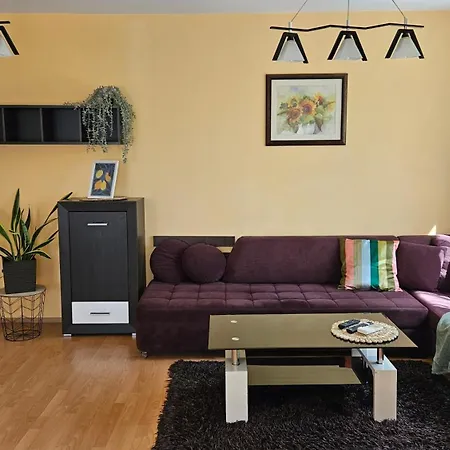 The Cozy Corner Apartman *
