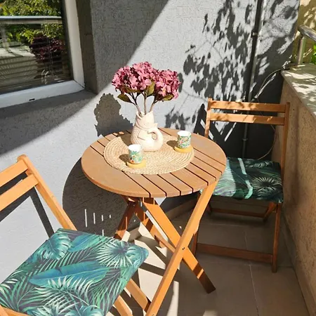 The Cozy Corner Apartman Várna